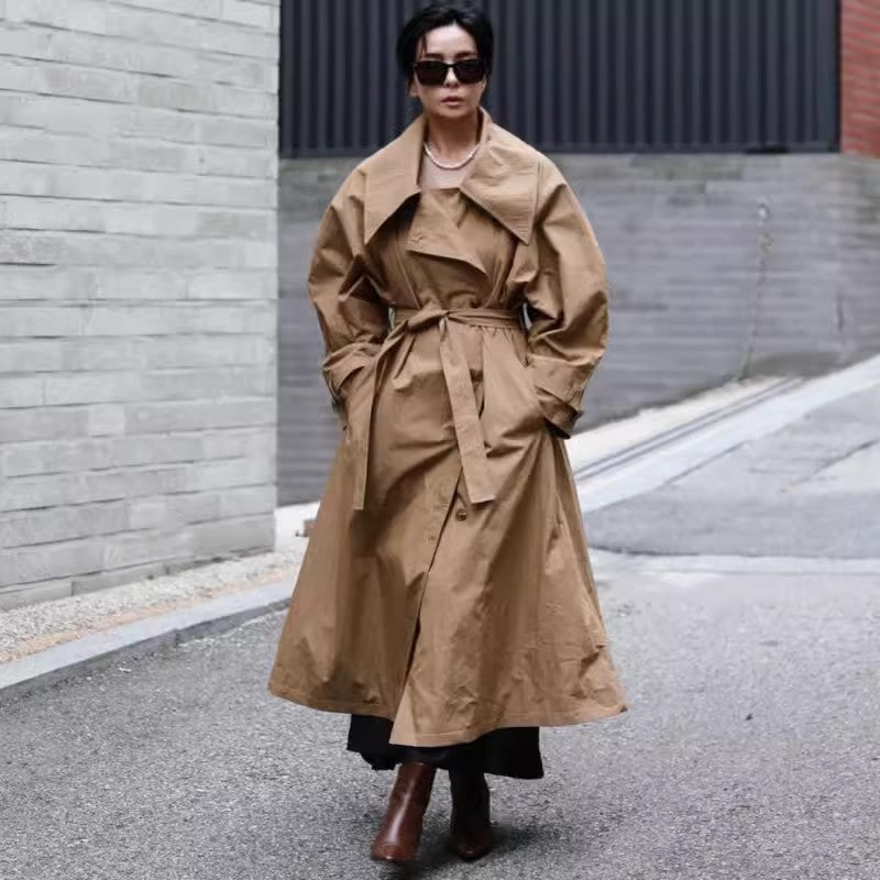 Kvinnors Trenchcoat i Khaki med Bälte och Stor Krage