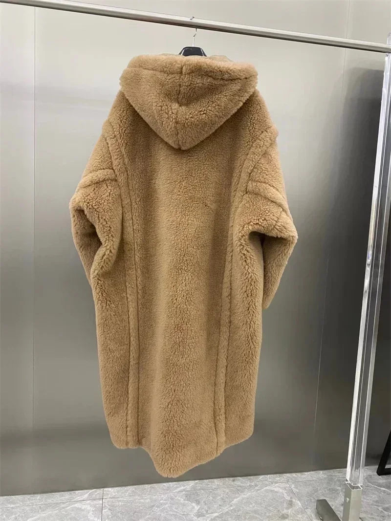 Teddykappa med luva och vantar, lång modell i mjukt material för dam