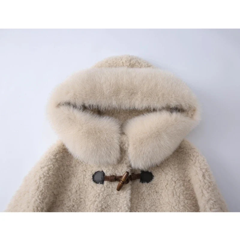 Teddykappa med pälsimiterad huva, lång, khakifärgad med knappar