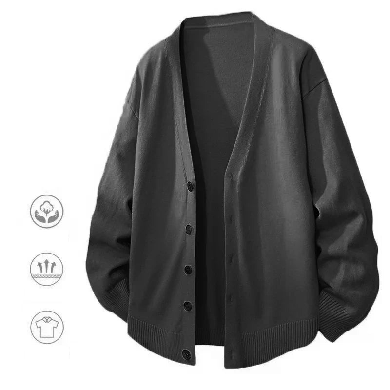 Unisex stickad kofta med V-ringning och knappar