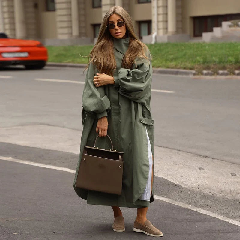 Lång trenchcoat för dam med ståkrage och ballongärm