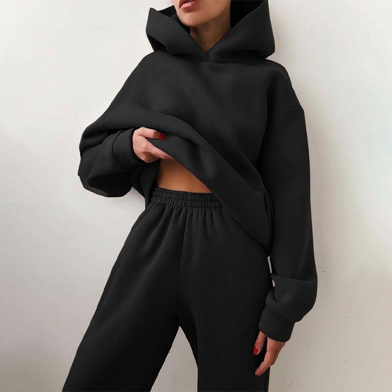 Damers mysigt tvådelat lounge-set med hoodie och joggingbyxor – perfekt för hemmabruk och avslappnad stil