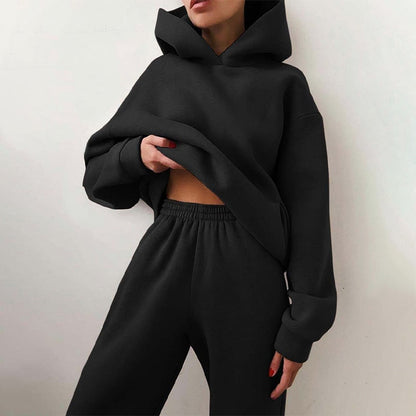 Damers mysigt tvådelat lounge-set med hoodie och joggingbyxor – perfekt för hemmabruk och avslappnad stil