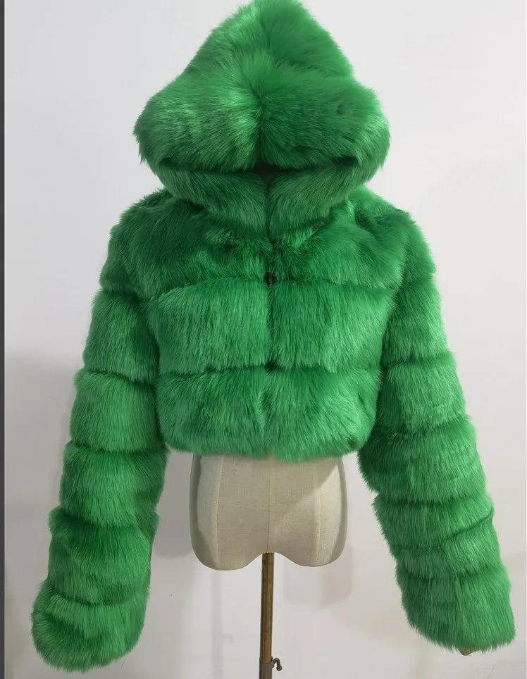 Kort pälsjacka med huva, mjukt material, flera färger