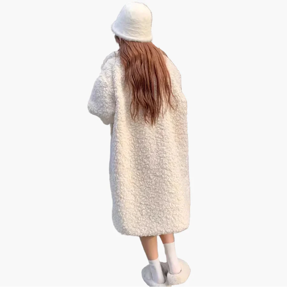 Dam Teddy Oversized Vinterjacka – Trendig och Varm Ytterrock för Kallt Väder