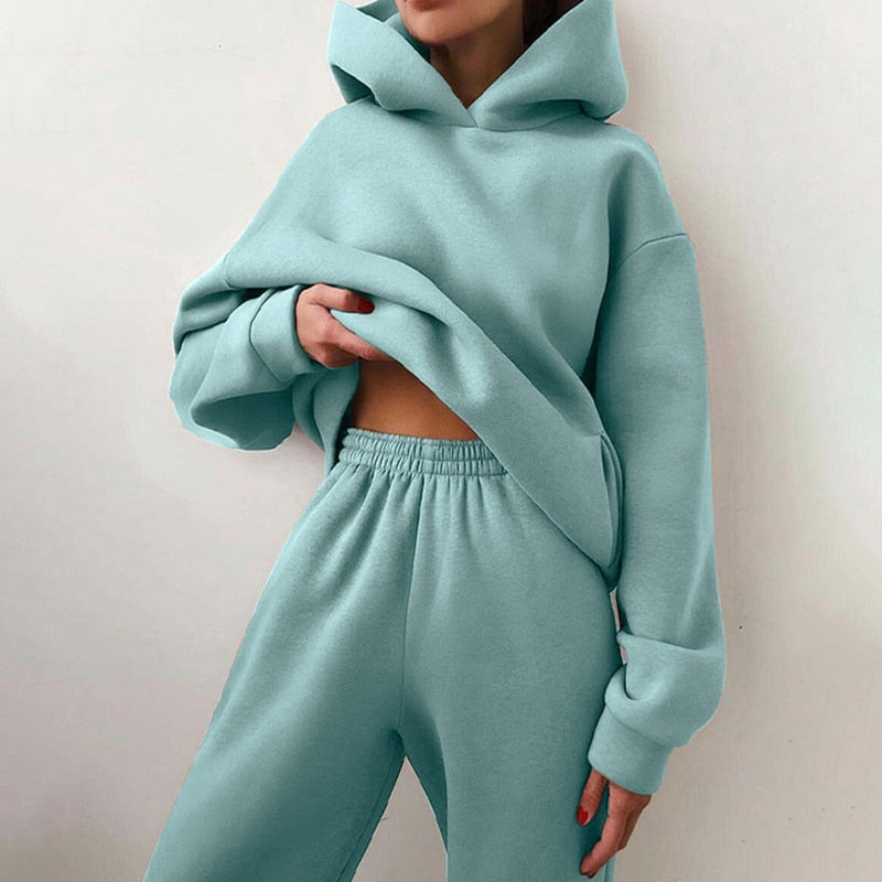 Damers mysigt tvådelat lounge-set med hoodie och joggingbyxor – perfekt för hemmabruk och avslappnad stil