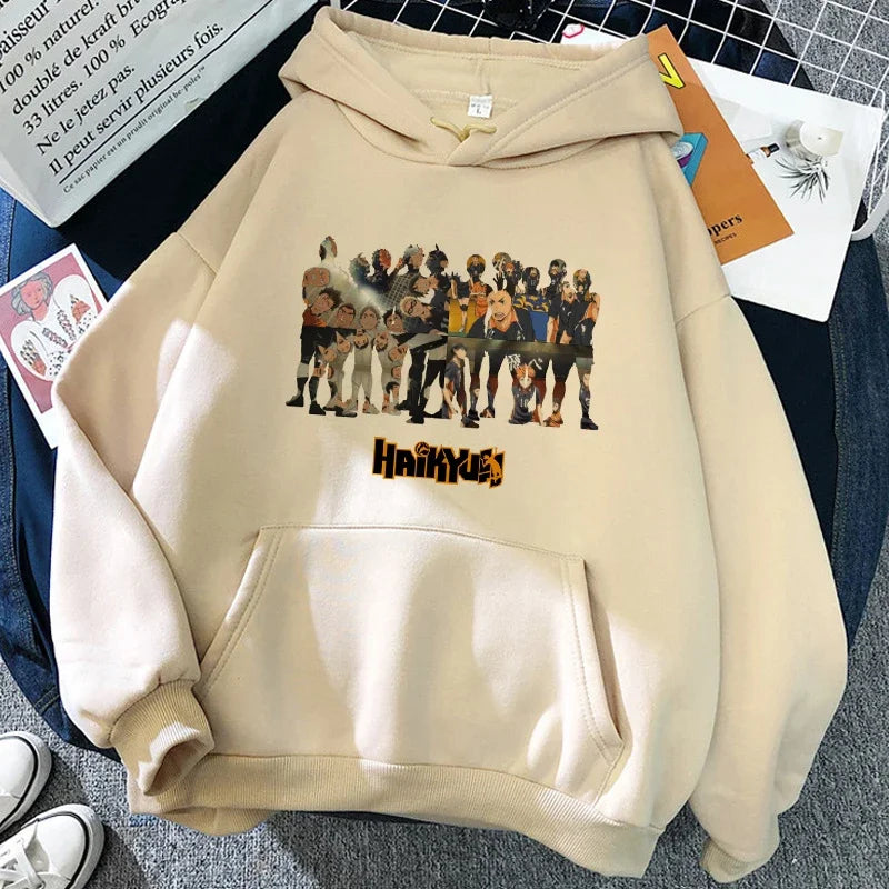 Hoodie med Karasuno Volleyball Club-tryck, beige/svart, unisex