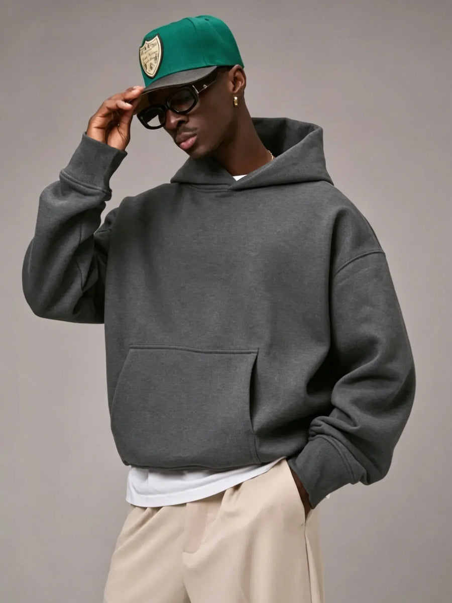Män Oversize Hoodie med Känguruficka och Huva i Enfärgade Material