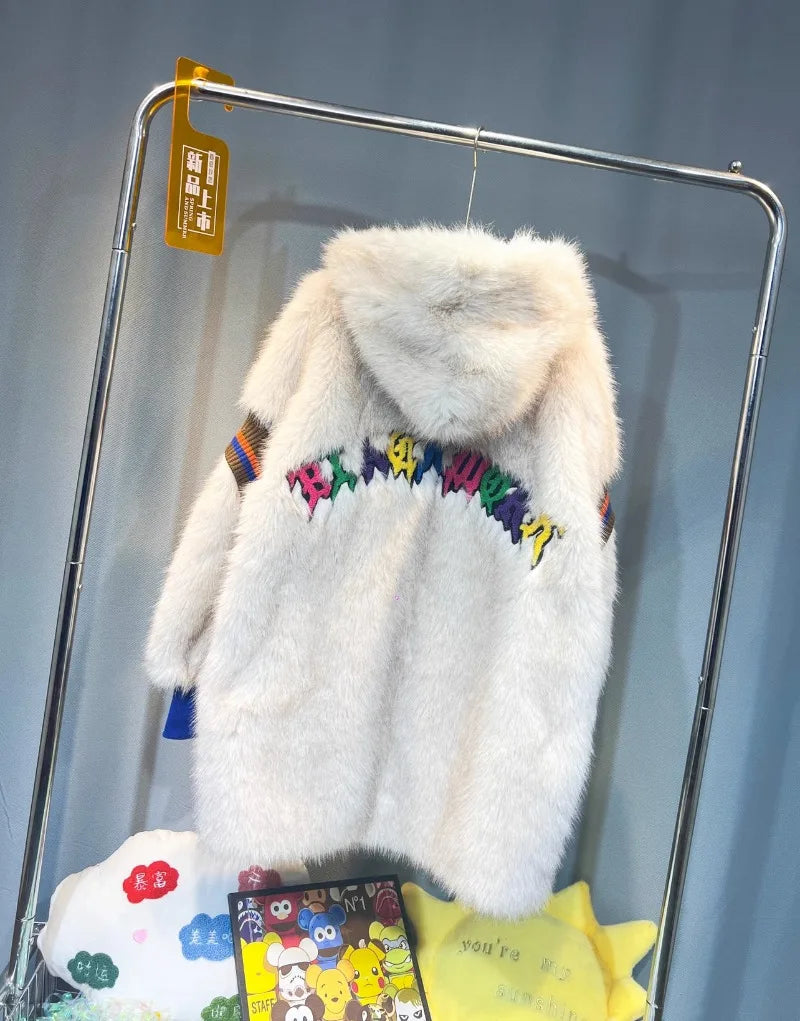 Pälsjacka med luva blå ficka och randiga muddar, beige
