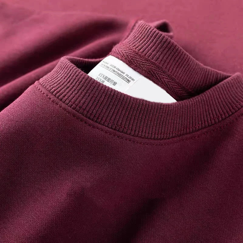 Unisex sweatshirt med rundhals och mjuk insida, långärmad tröja