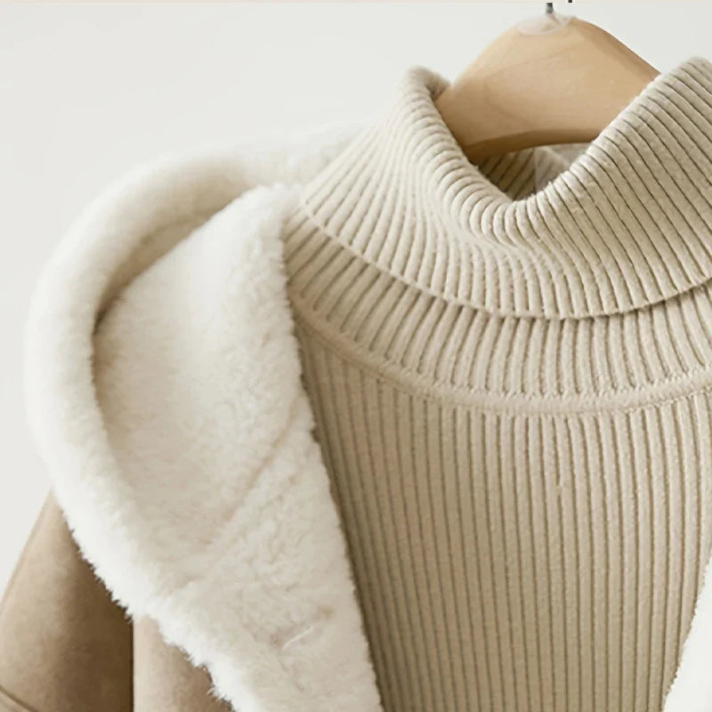 Damjacka i fårskinnsimitation med huva, beige
