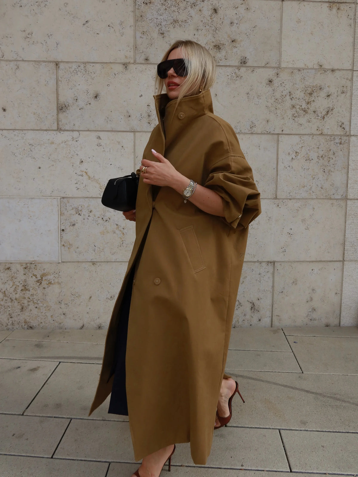 Kvinnors Trenchcoat Oversize med Hög Krage och Bälte