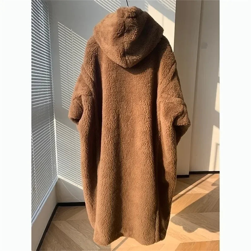 Brun Lång Hoodiejacka i Mjukt Material för Dam