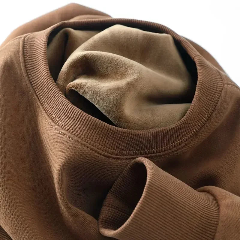 Unisex sweatshirt med rundhals och mjuk insida