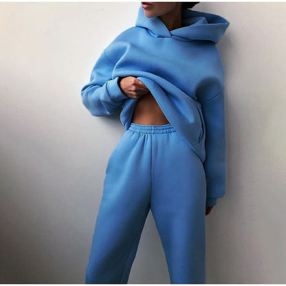 Damers mysigt tvådelat lounge-set med hoodie och joggingbyxor – perfekt för hemmabruk och avslappnad stil