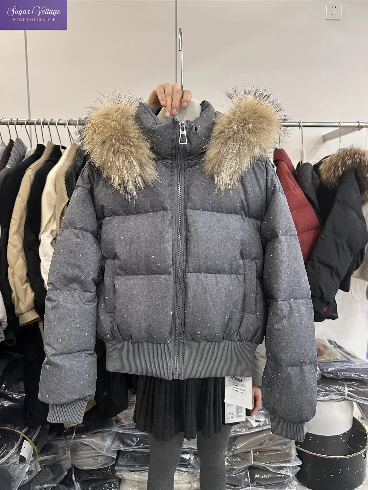 Dam vinterjacka med pälskrage och mjukt material