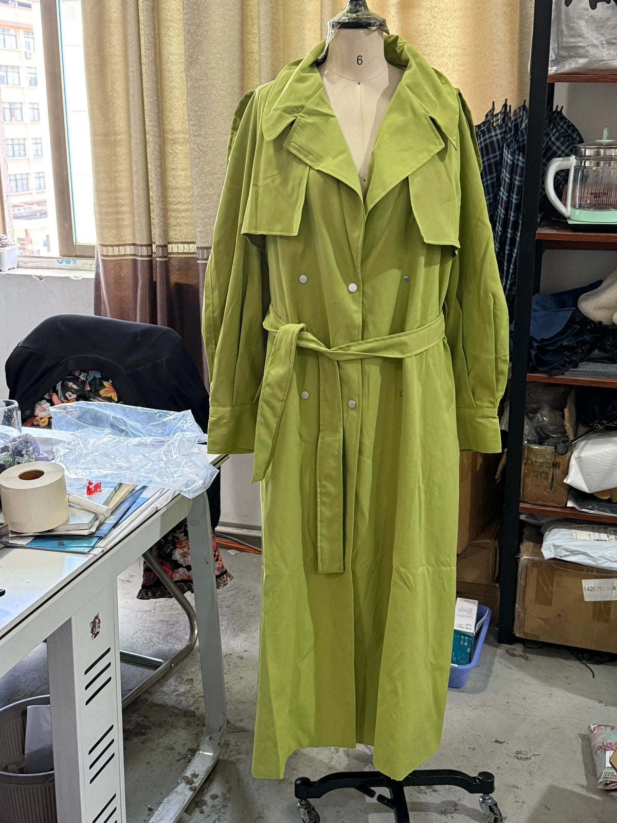 Dam Trenchcoat Lång med Bälte Beige