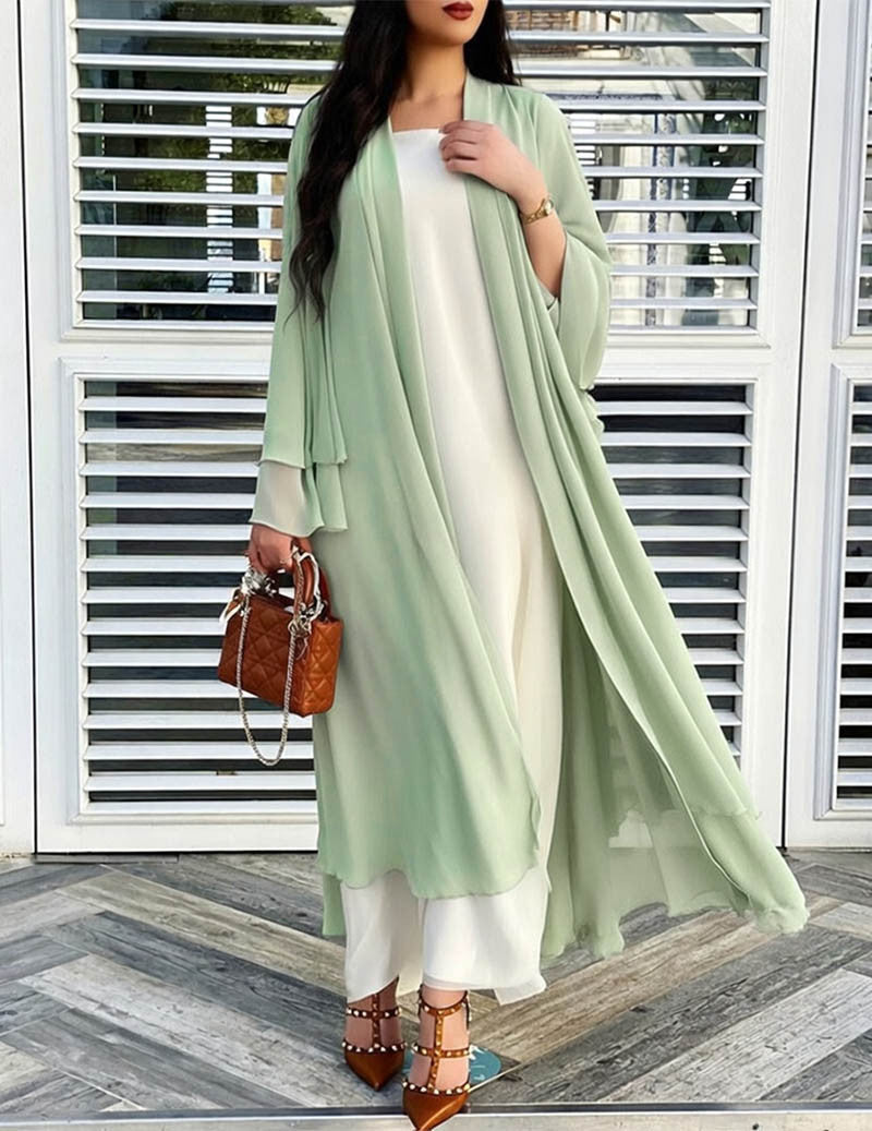 Lång öppen kofta med volanger, chiffongliknande material, beige