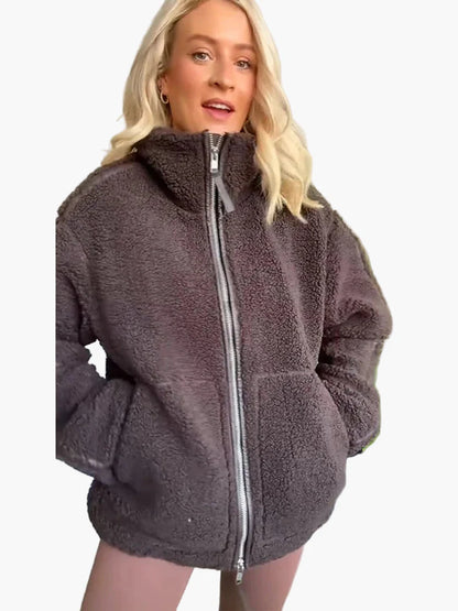 Dam Teddyjacka Oversized Vinterstil – Trendig och Mysig Ytterjacka för Kallt Väder