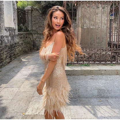 Dam Cocktailklänning Partyklänning med Fransar och Fjädrar – Elegant Festlook