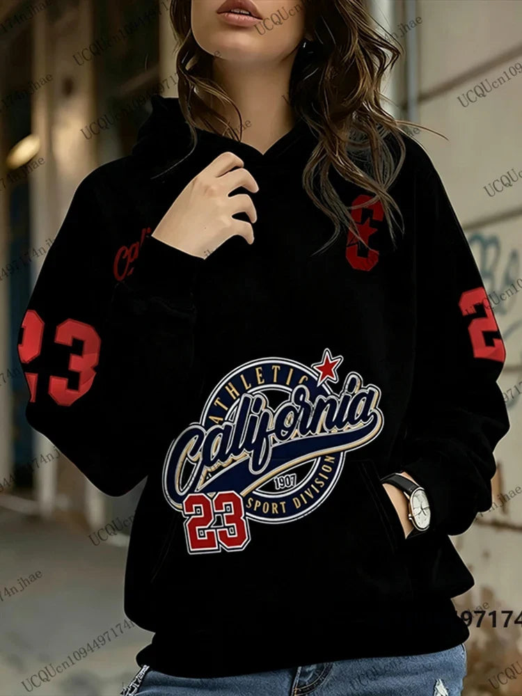 Damhoodie med "California Athletic"-tryck och nummer 23, känguruficka