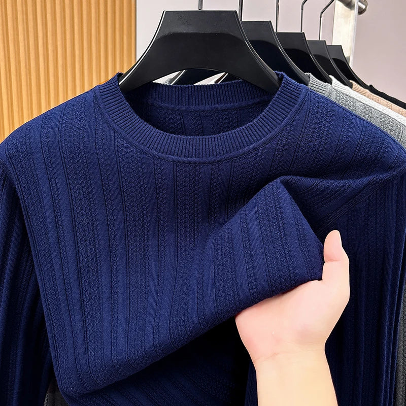 Tröja med rund halsringning, lång ärm och strukturerat mönster i stickat tyg