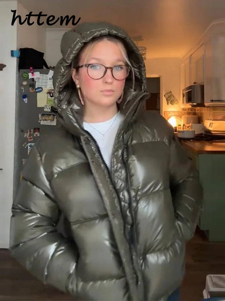 Grön glansig dunjacka med huva, kort pufferjacka för dam