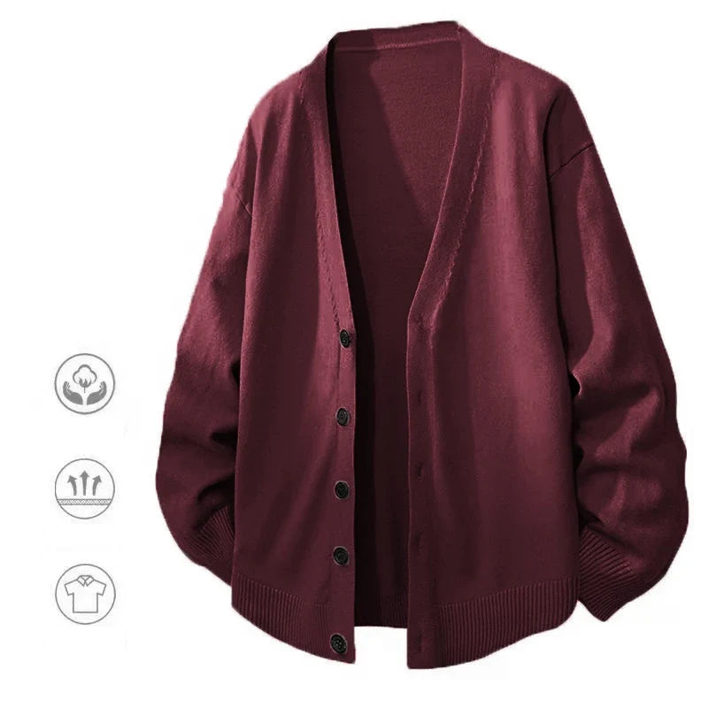 Unisex stickad kofta med V-ringning och knappar
