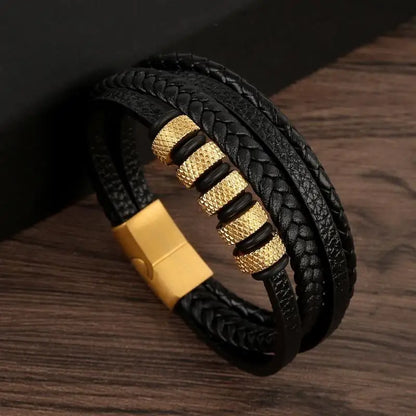 Herrarmband i flätad konstläderstil med graveringsbar detalj – Trendigt accessoar för vardag och fest