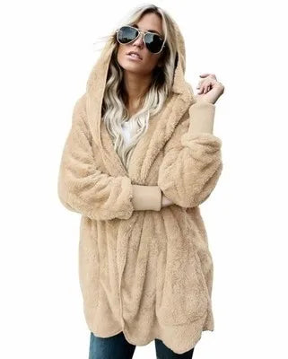 Mjuk teddykappa med huva och fickor för dam