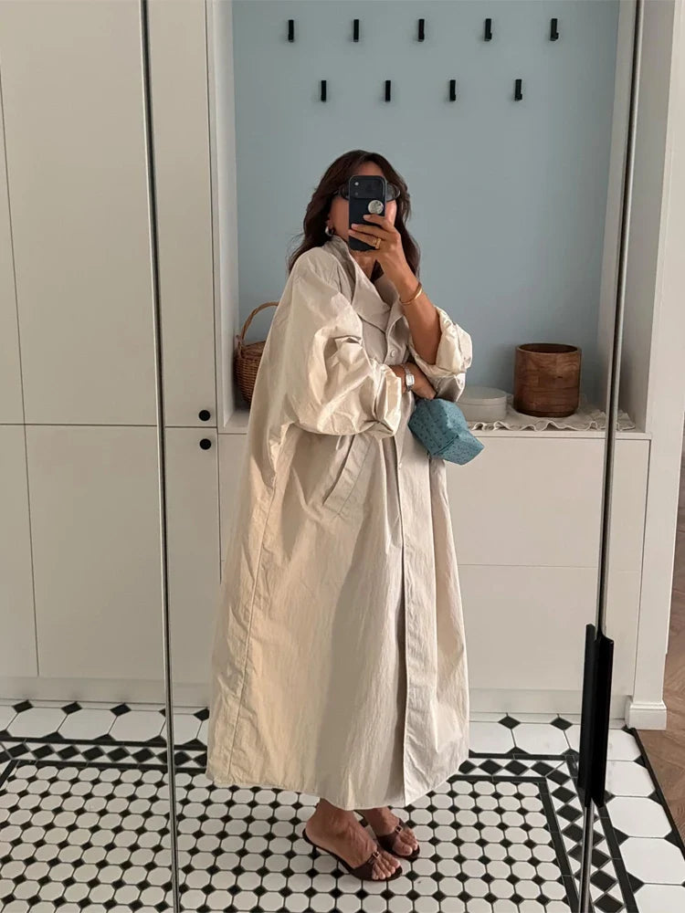 Dam Trenchcoat Lång, Överdimensionerad i Svart med Hög Krage och Bälte