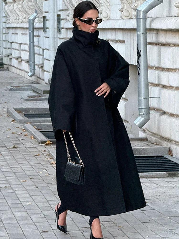 Dam Trenchcoat Lång, Överdimensionerad i Svart med Hög Krage och Bälte