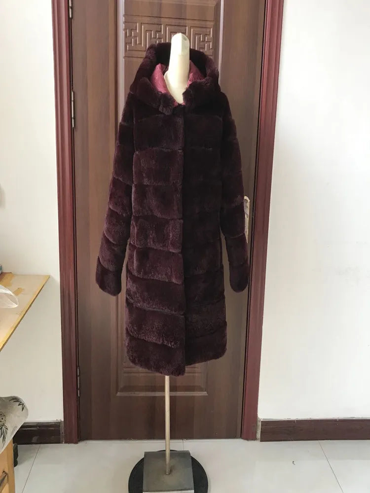 Fuskpälsjacka med huva, medellång, randig eller enfärgad design för dam