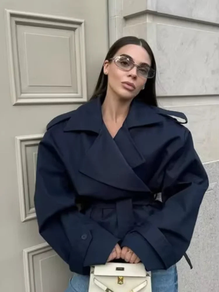 Dam Trenchcoat Lång, Överdimensionerad i Svart med Hög Krage och Bälte