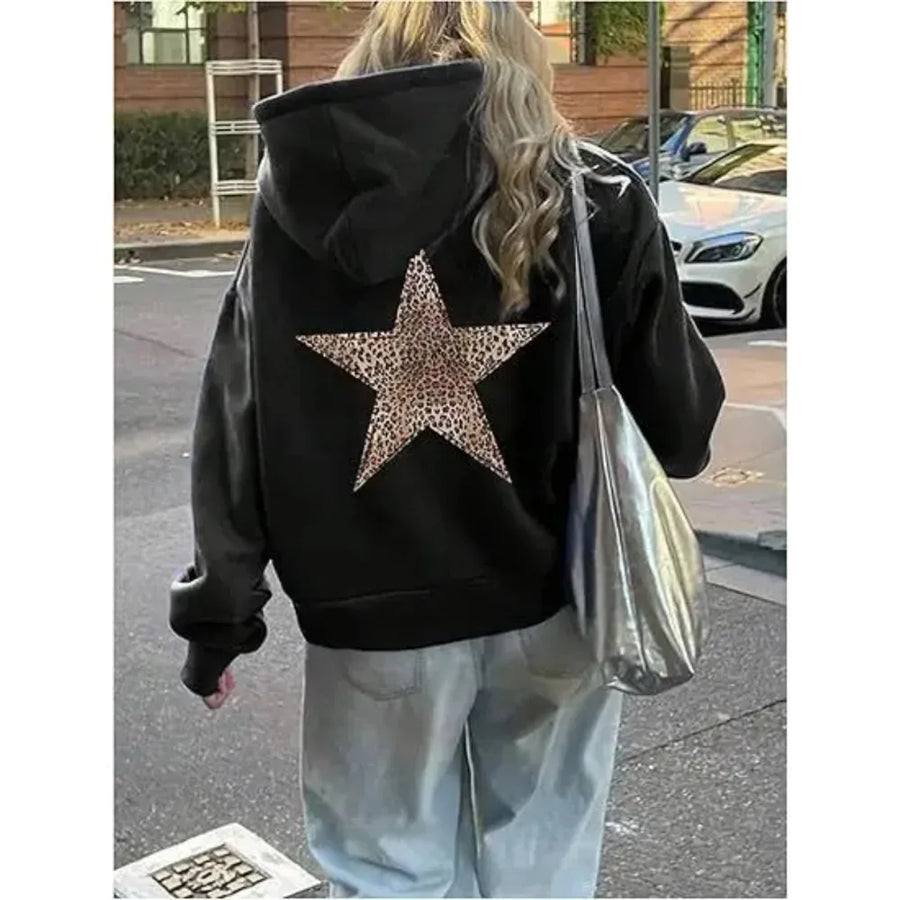 Hoodie med leopardmönstrad stjärna på ryggen, oversized passform