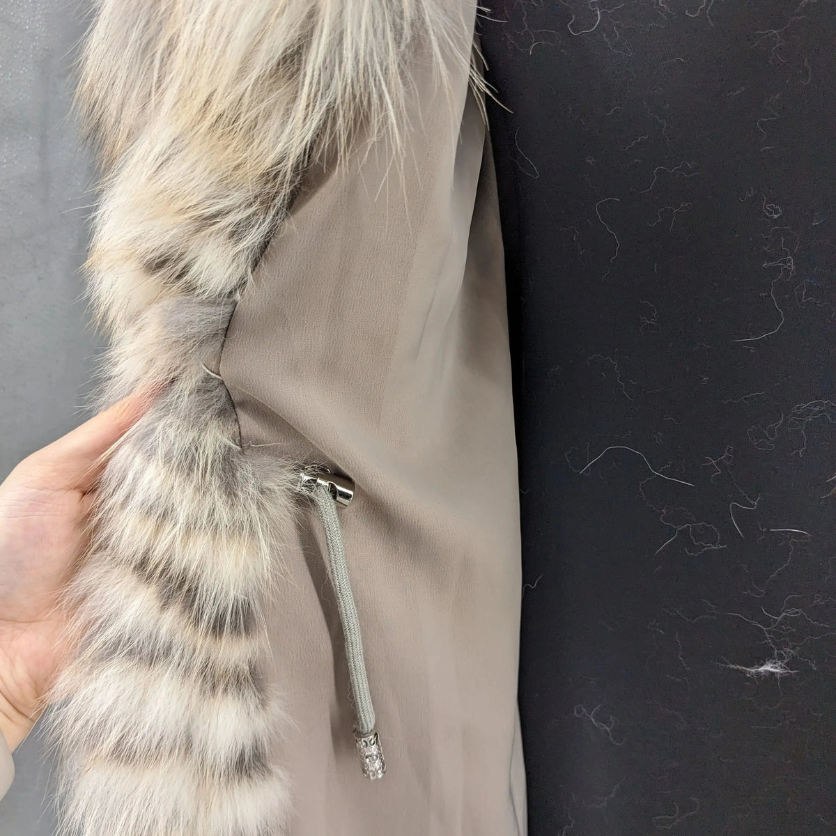 Lång Fuskpälsjacka med Krage i Flerfärgad Design