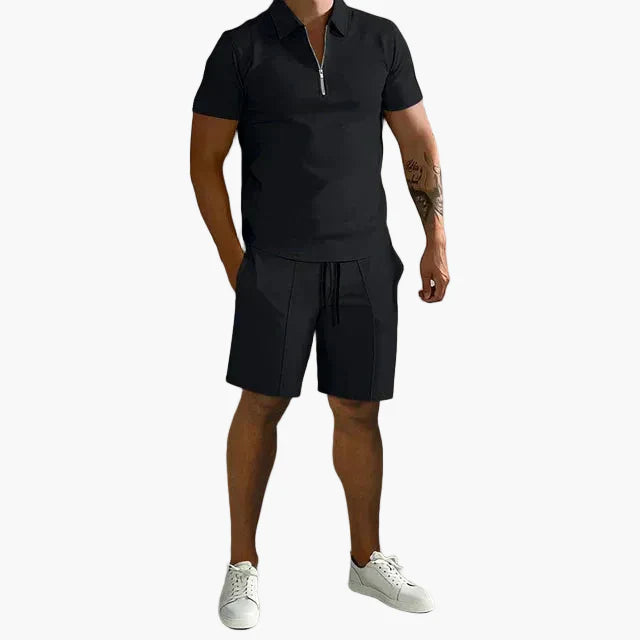 Herrset med pikétröja och shorts – Elegant och avslappnad sommarstil för vardag och fritid