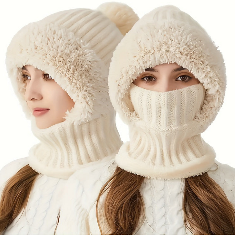 Stickad balaklava med foder i mjukt material och pompom - vintermössa med halsvärmare