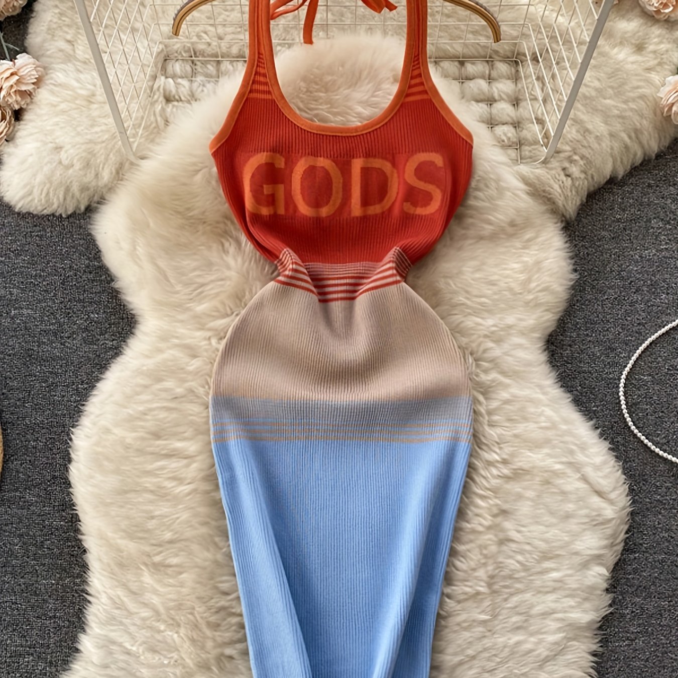 Dam Bodycon Klänning med Grafiskt Tryck och Sportig Design för Trendiga Tillfällen