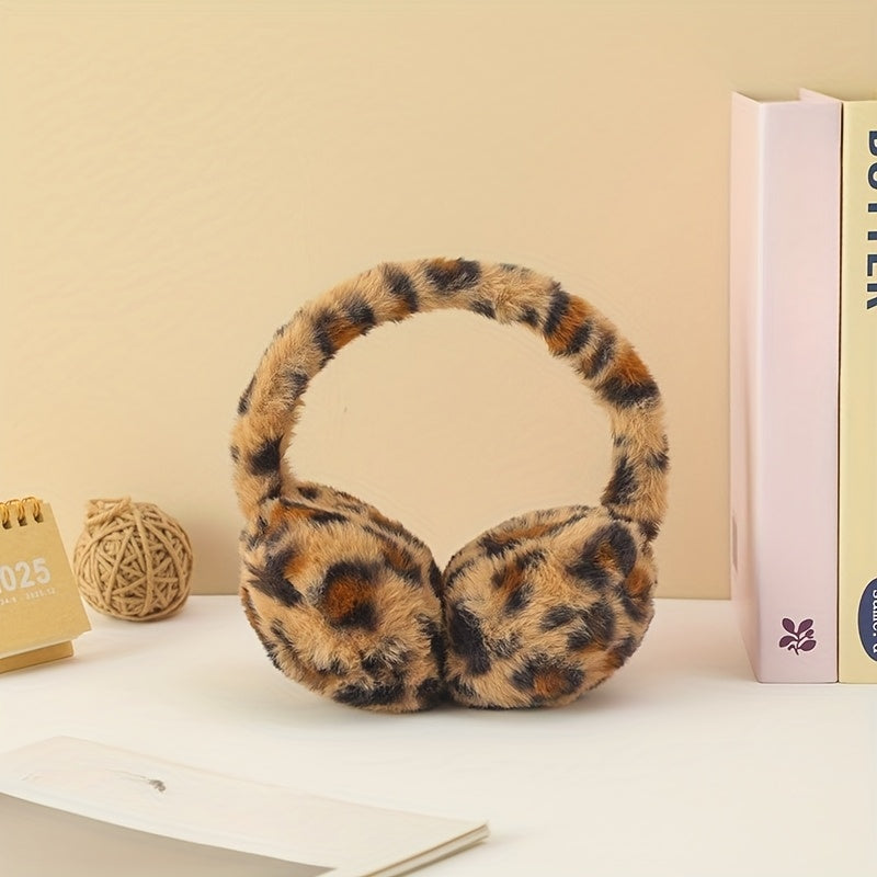 Varmt leopardmönstrat pälsfodrat vinteröronskydd i mjukt material