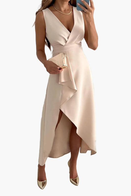 Damklänning med omlottliv och asymmetrisk festkjol – Elegant för bröllop och fest