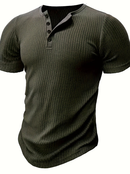 Herr T-shirt med ribbad struktur och knappslå – Ledig och stilren för sommar och vardag