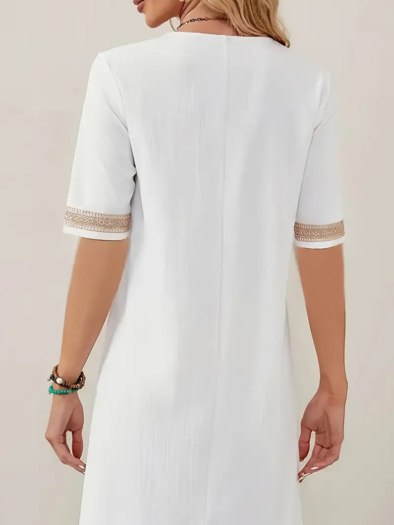Dam Sommarklänning V-ringad Boho Stil Perfekt för Avslappnade Dagar