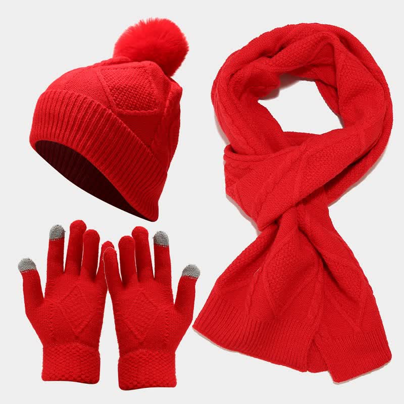 Mössset med mössa, halsduk och handskar, stickat med diamantmönster och pompom