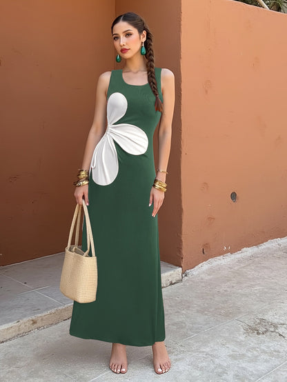 Damklänning med Blommig Utskärning och Somrig Stil – Bodycon, Fest och Semester