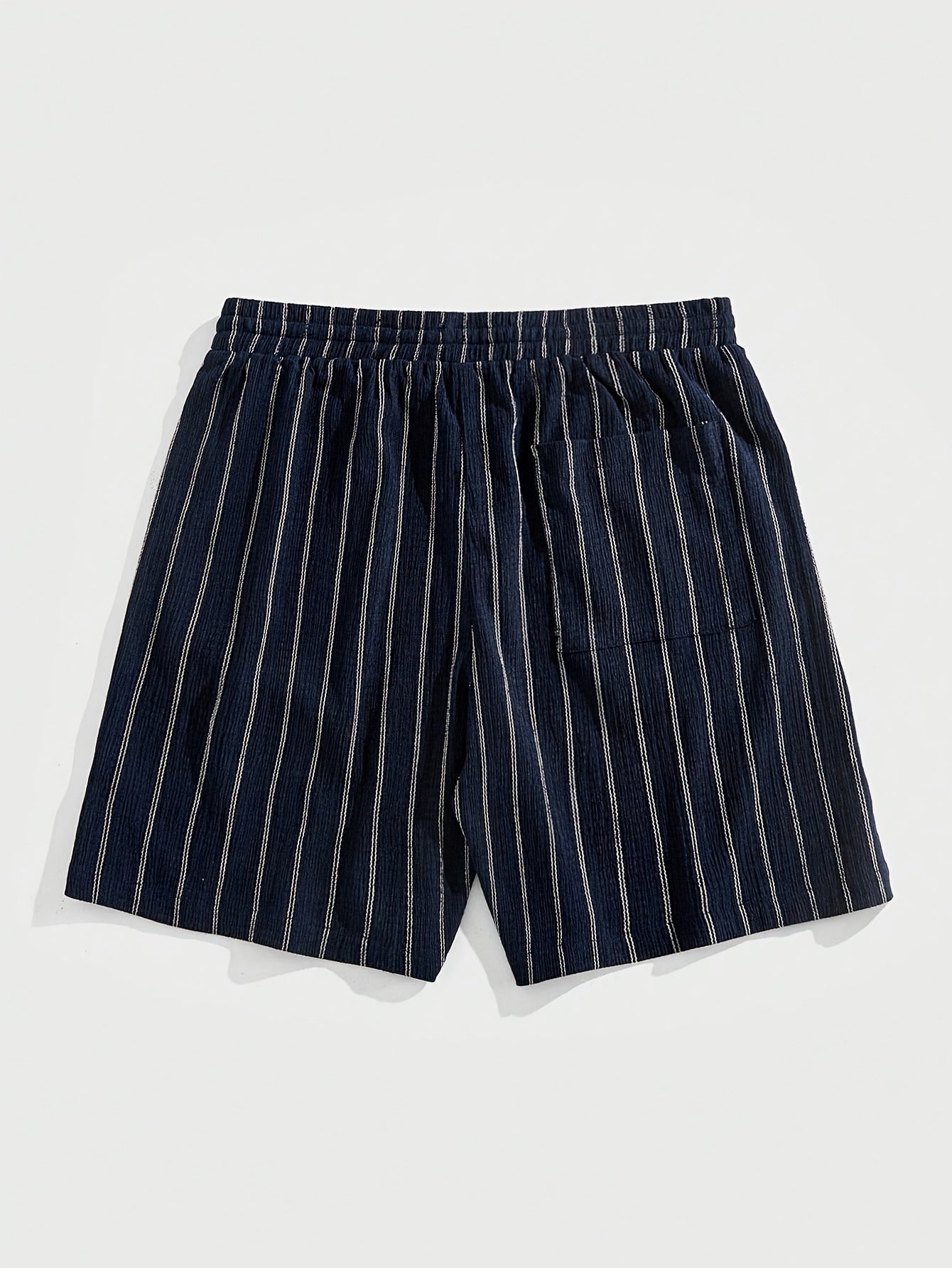 Herr Shorts med Smala Ränder – Avslappnad och Trendig Stil för Fritid eller Sport