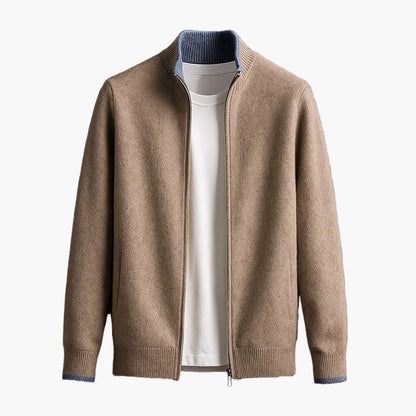 Herrjacka stickad med dragkedja – minimalistisk och modern vardagsstil