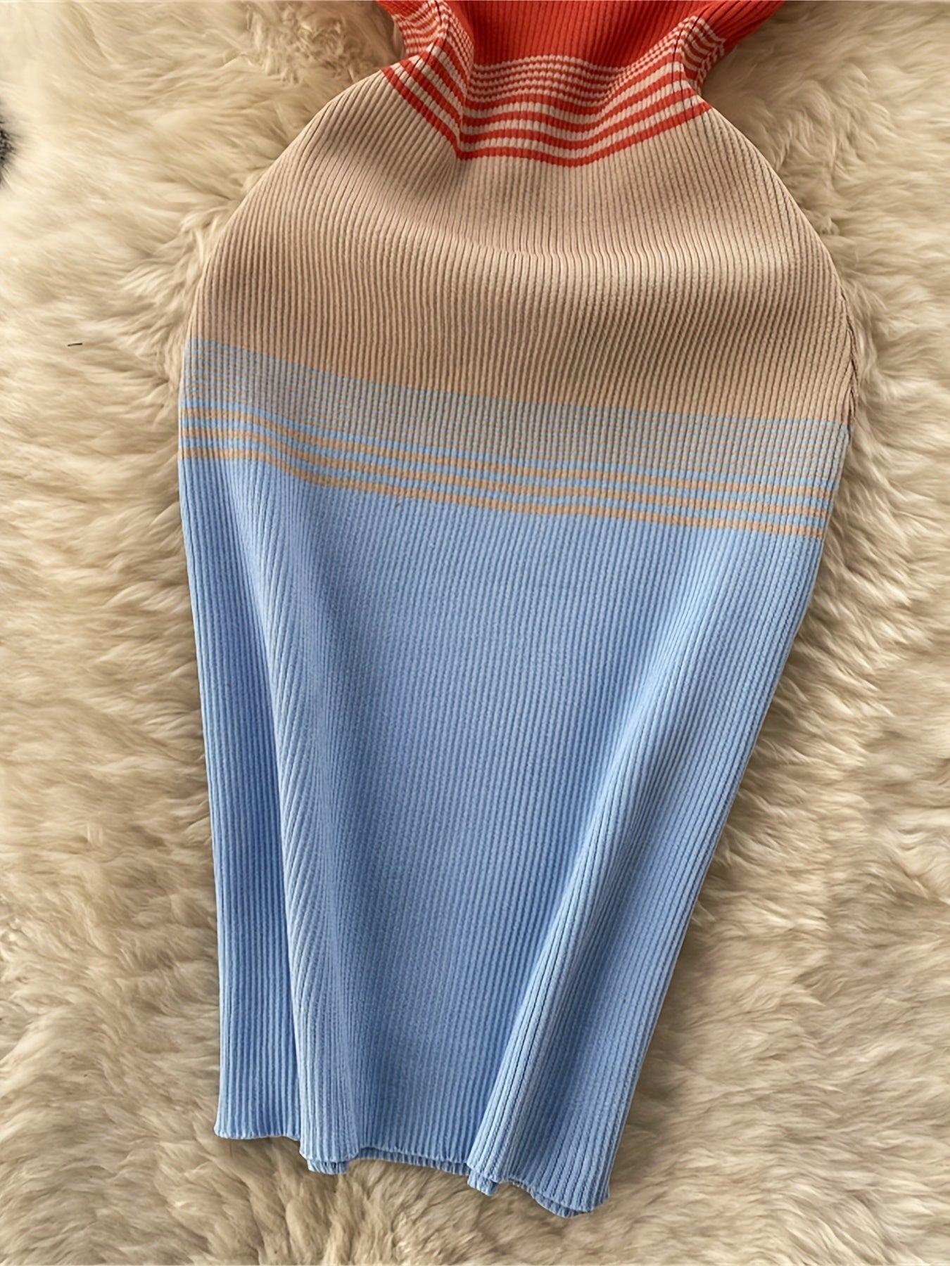 Dam Bodycon Klänning med Grafiskt Tryck och Sportig Design för Trendiga Tillfällen