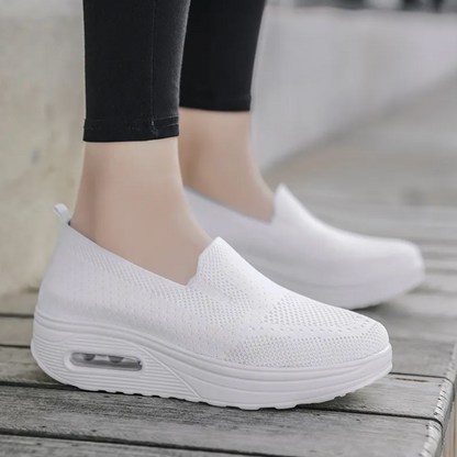 Damskor slip-on sneakers för komfort och vardag – ergonomisk design och stödjande sula