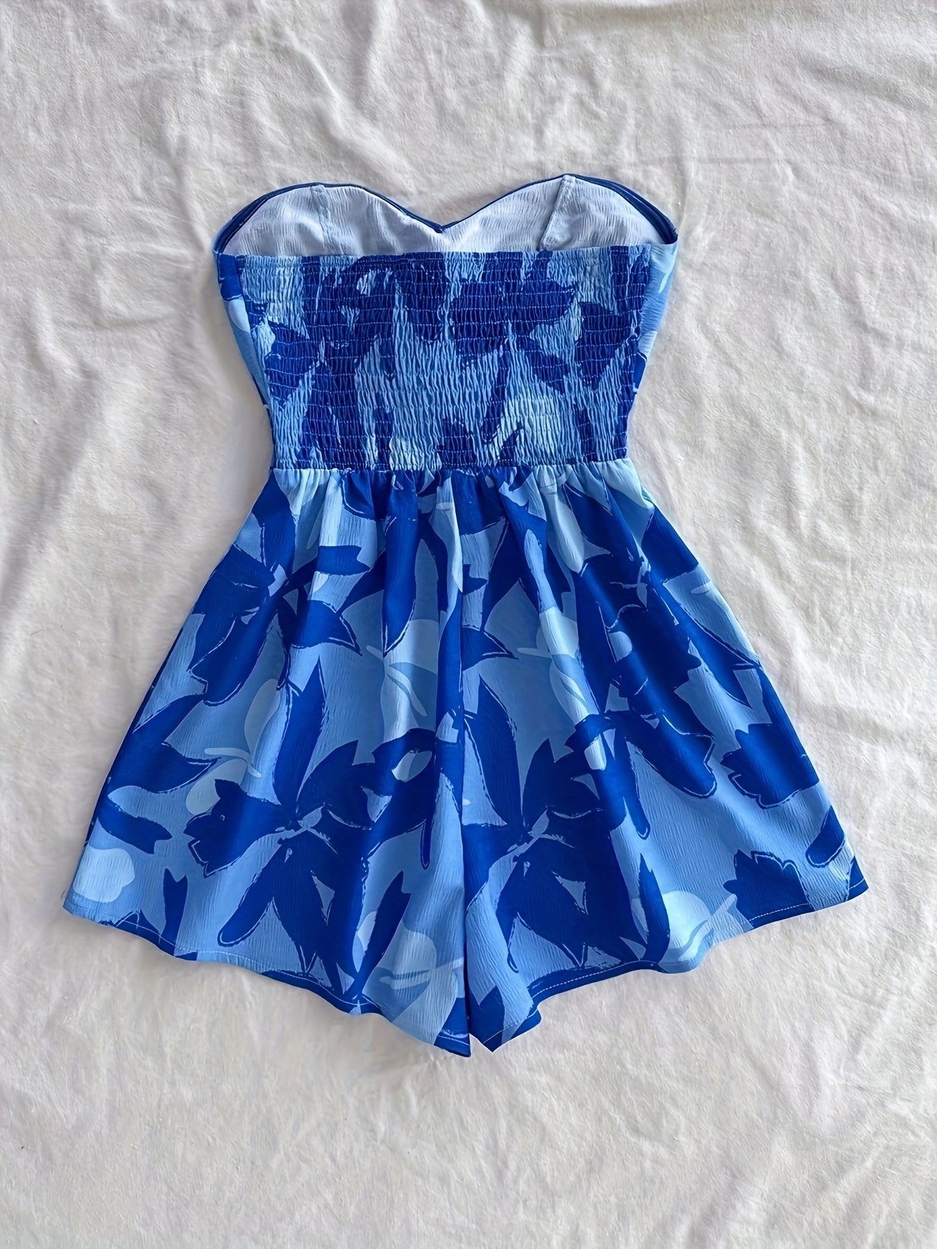 Dam Playsuit Strandstil med Axelbandslös Söt Hjärtringning och Blommigt Mönster